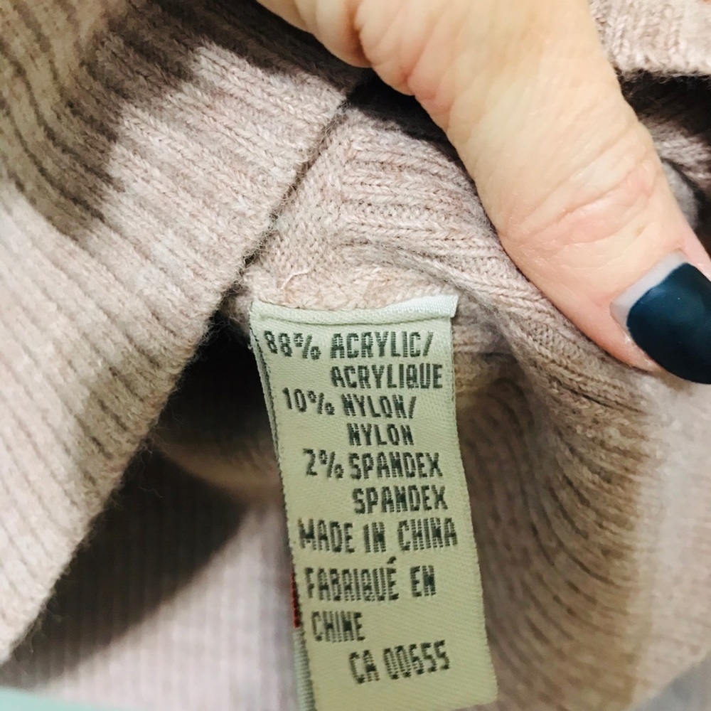 Sweater - Picture 3 of 6